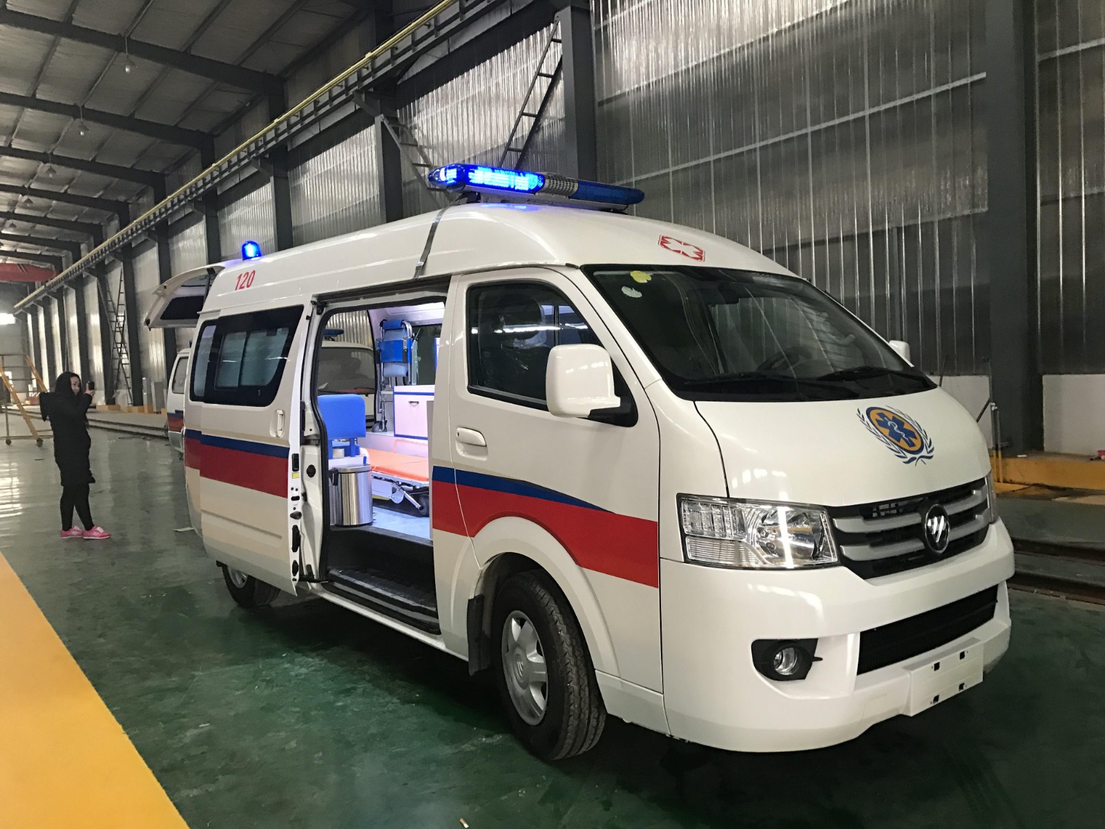 布尔津县救护车转院